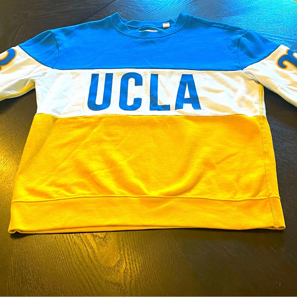 Vintage Excellent Cond UCLA Bruins Sweatshirt, Women’s US extra small, fits 2-4